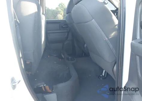 2012 Ram 1500 St z USA, uszkodzony, nr VIN 1C6RD6FT6CS323341